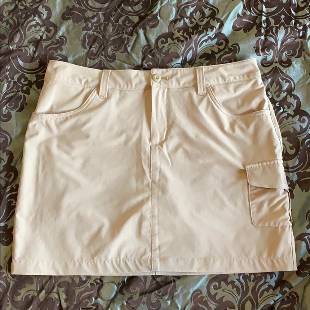 Eddie Bauer skort